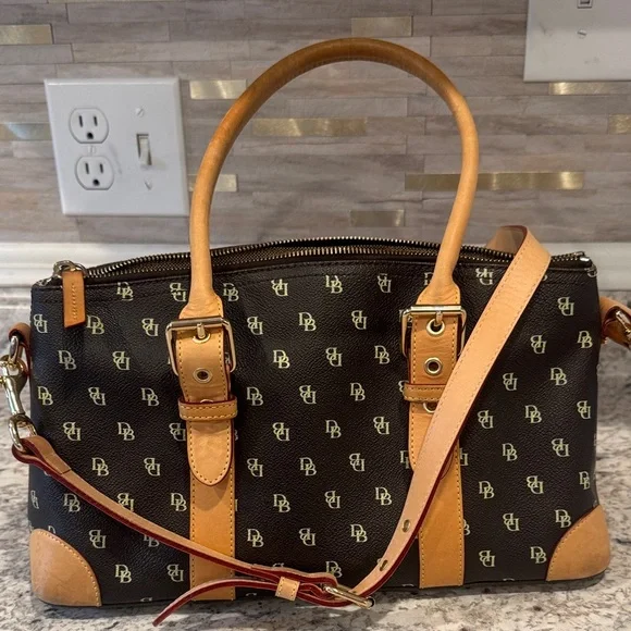 Dooney & Bourke satchel handbag with eye glasses case & ID holder - Picture 2 of 9